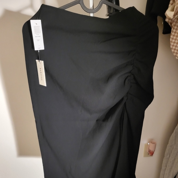 NWT Aritzia Babaton Mayhew Midi Skirt - Picture 9 of 11